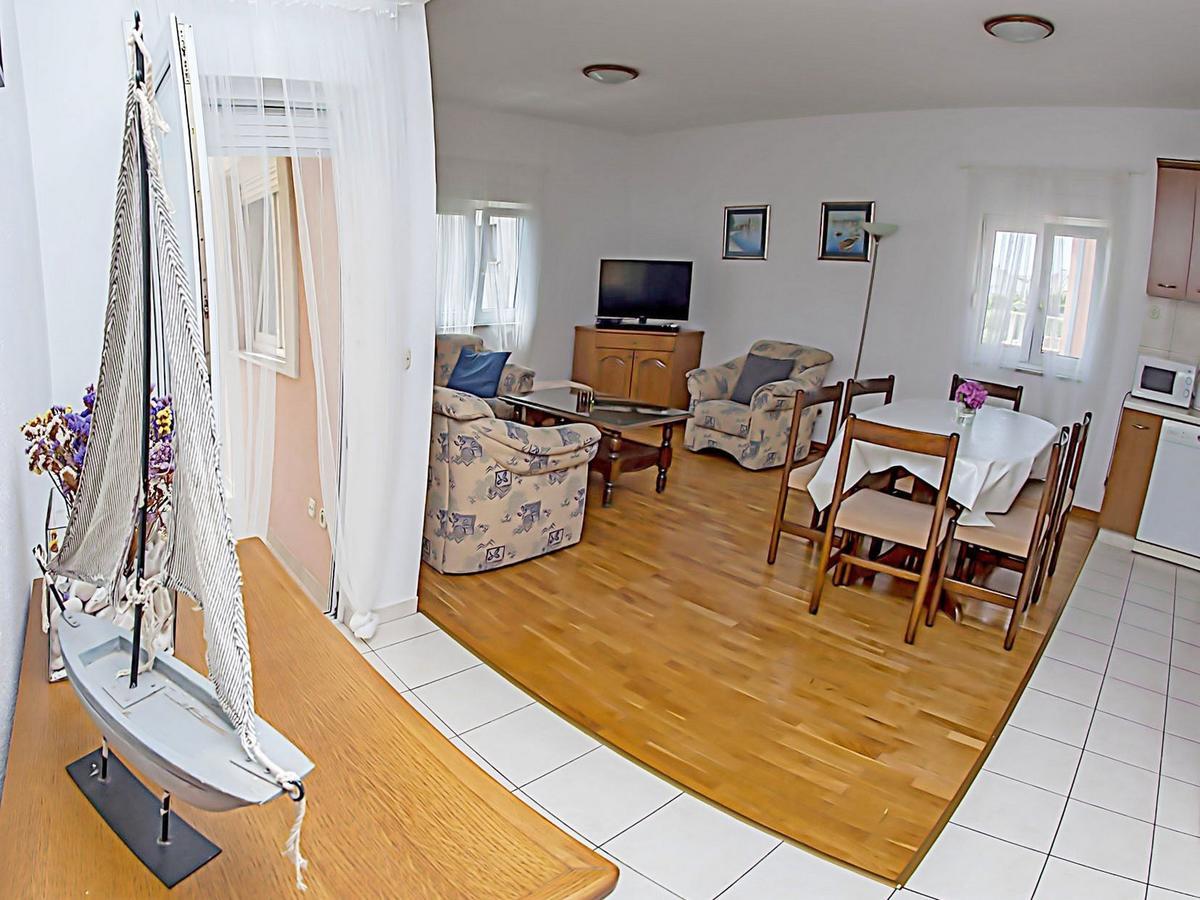 Apartments Damir Kaštel Štafilić Esterno foto