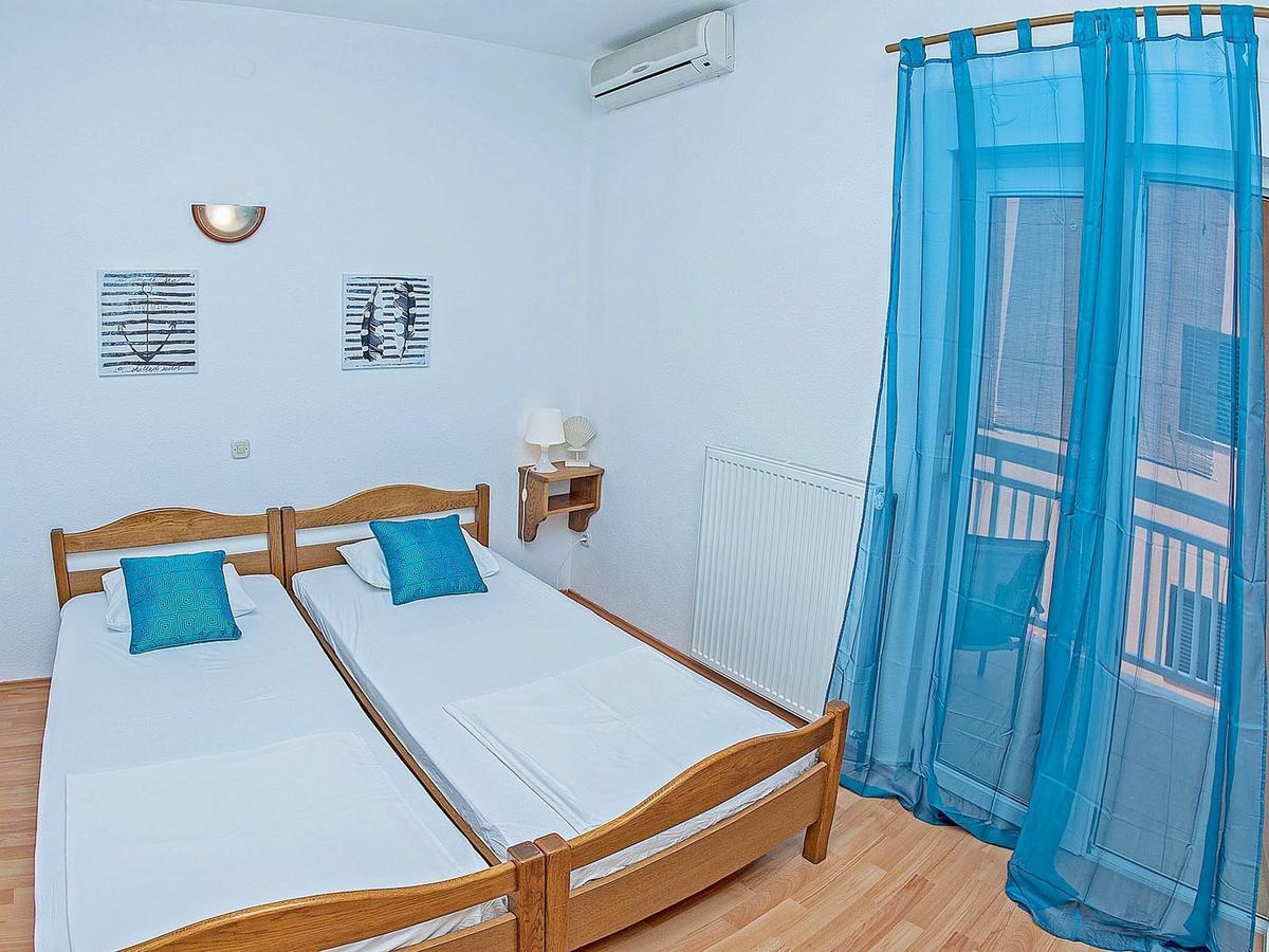 Apartments Damir Kaštel Štafilić Esterno foto