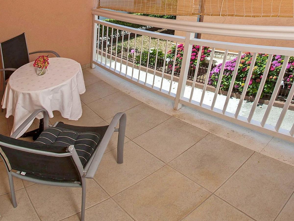 Apartments Damir Kaštel Štafilić Esterno foto
